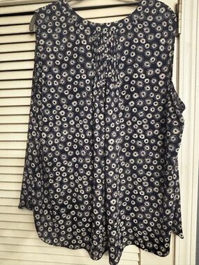 NYDJ Navy and White Sleeveless Floral Print Camisole